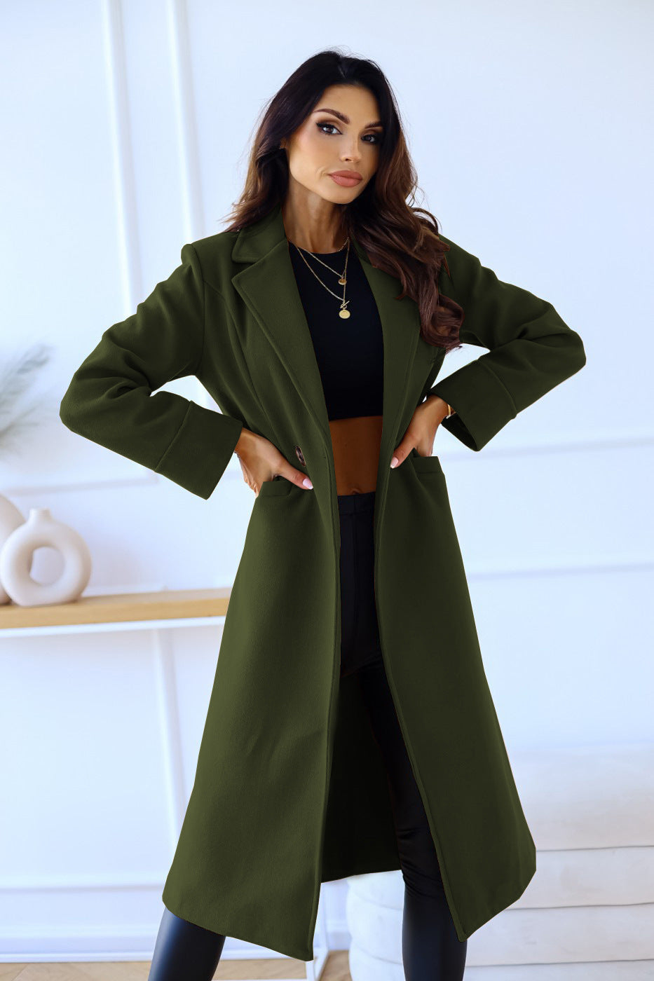 Elegant Double-Breasted Woolen Coat with Lapel