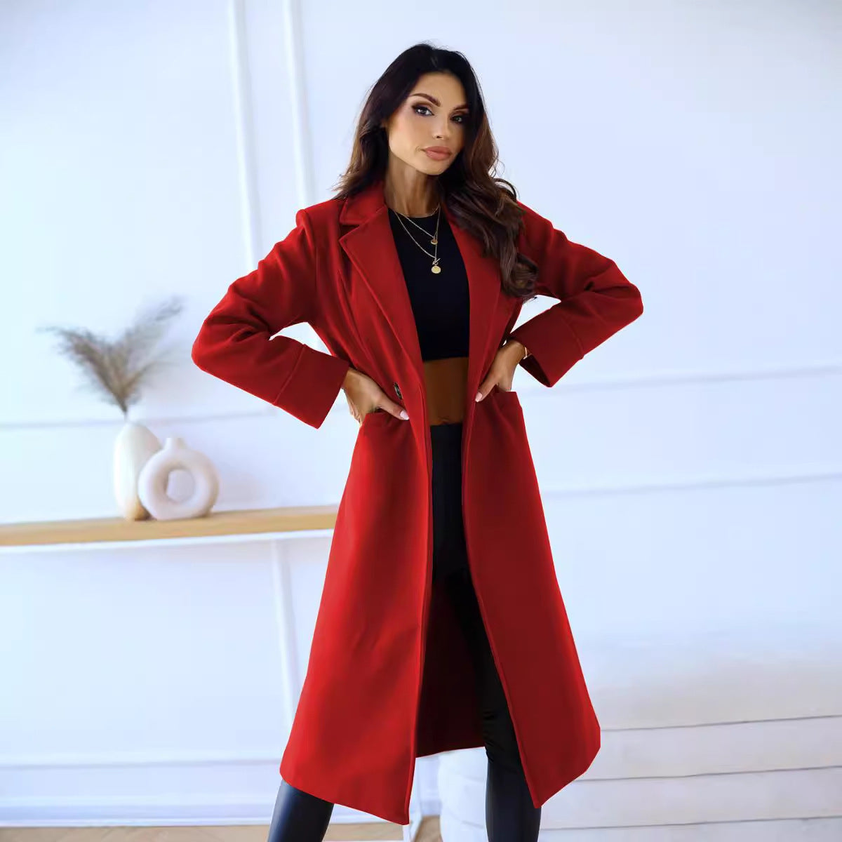 Elegant Double-Breasted Woolen Coat with Lapel